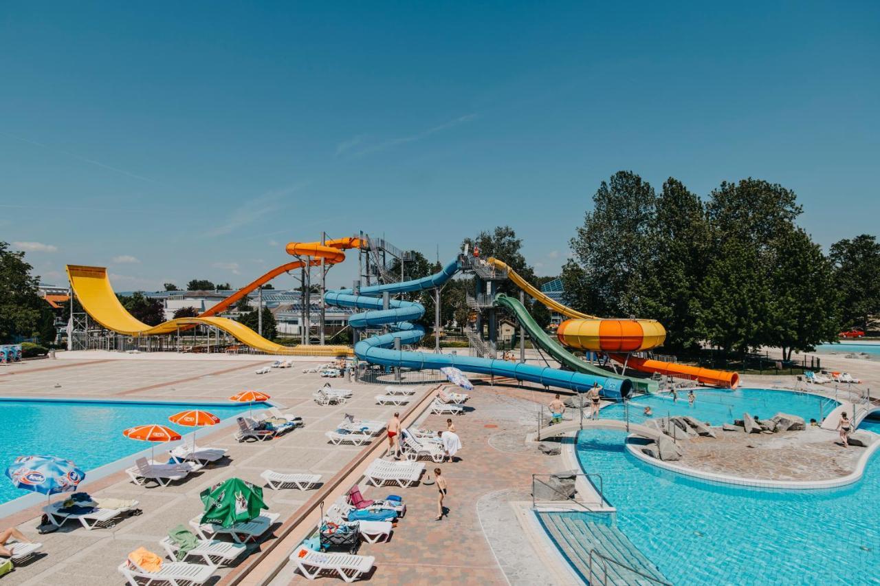 Terme Village - Mobile Homes Catez ob Savi Bagian luar foto