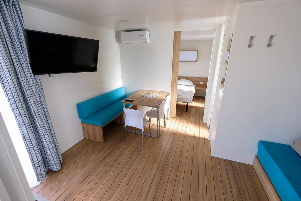 Terme Village - Mobile Homes Catez ob Savi Bagian luar foto